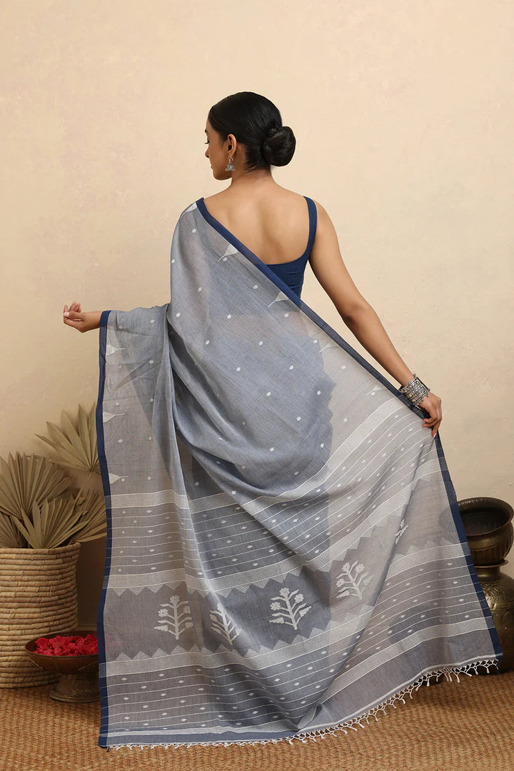Handloom Grey Pure Cotton Jamdani Saree | SHOBITAM