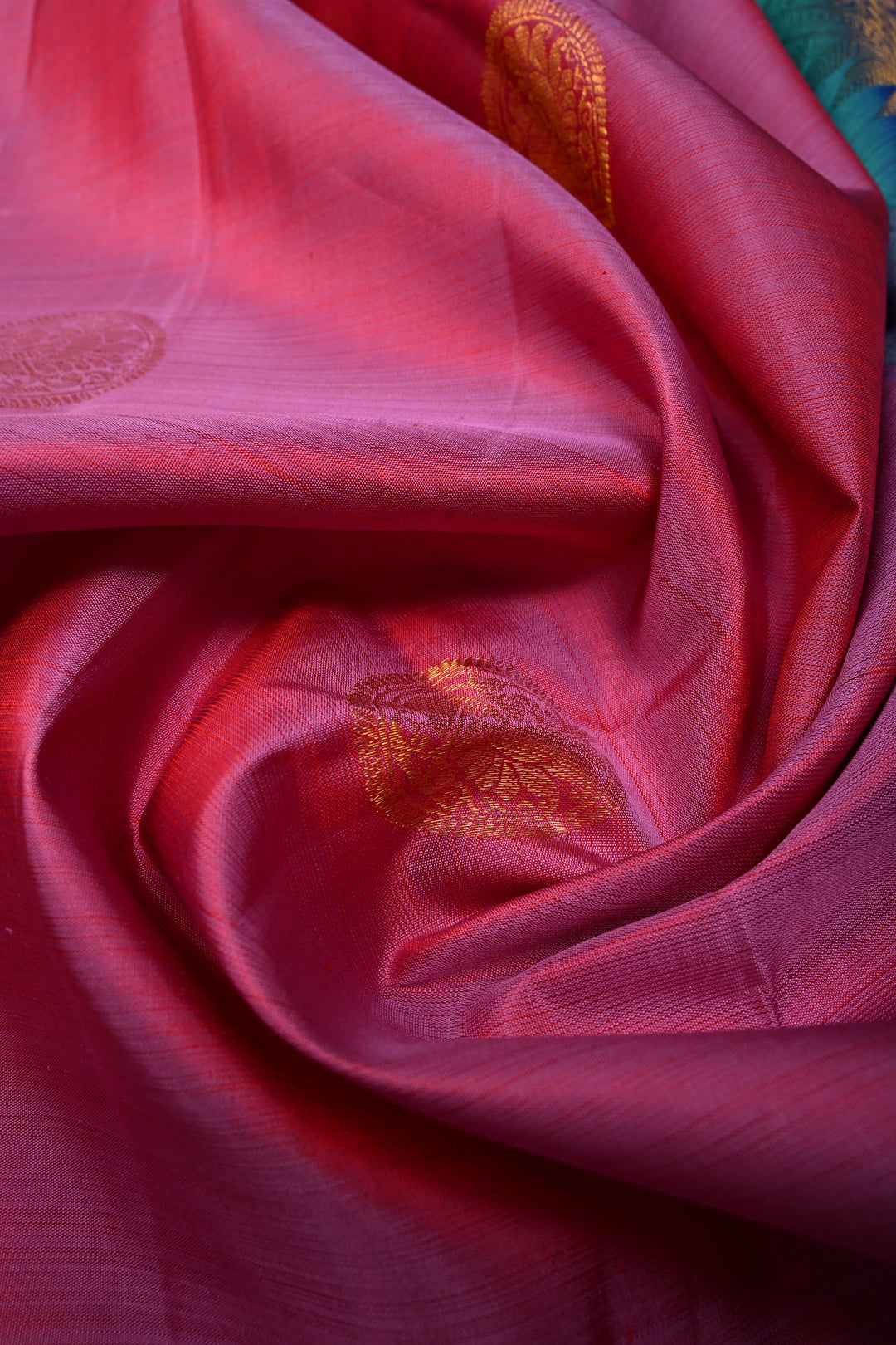 Mauvish  Pink Pure Kanjivaram Silk Saree with Zari Buttas and Wide Zari Border | SILK MARK CERTIFIED | SHOBITAM
