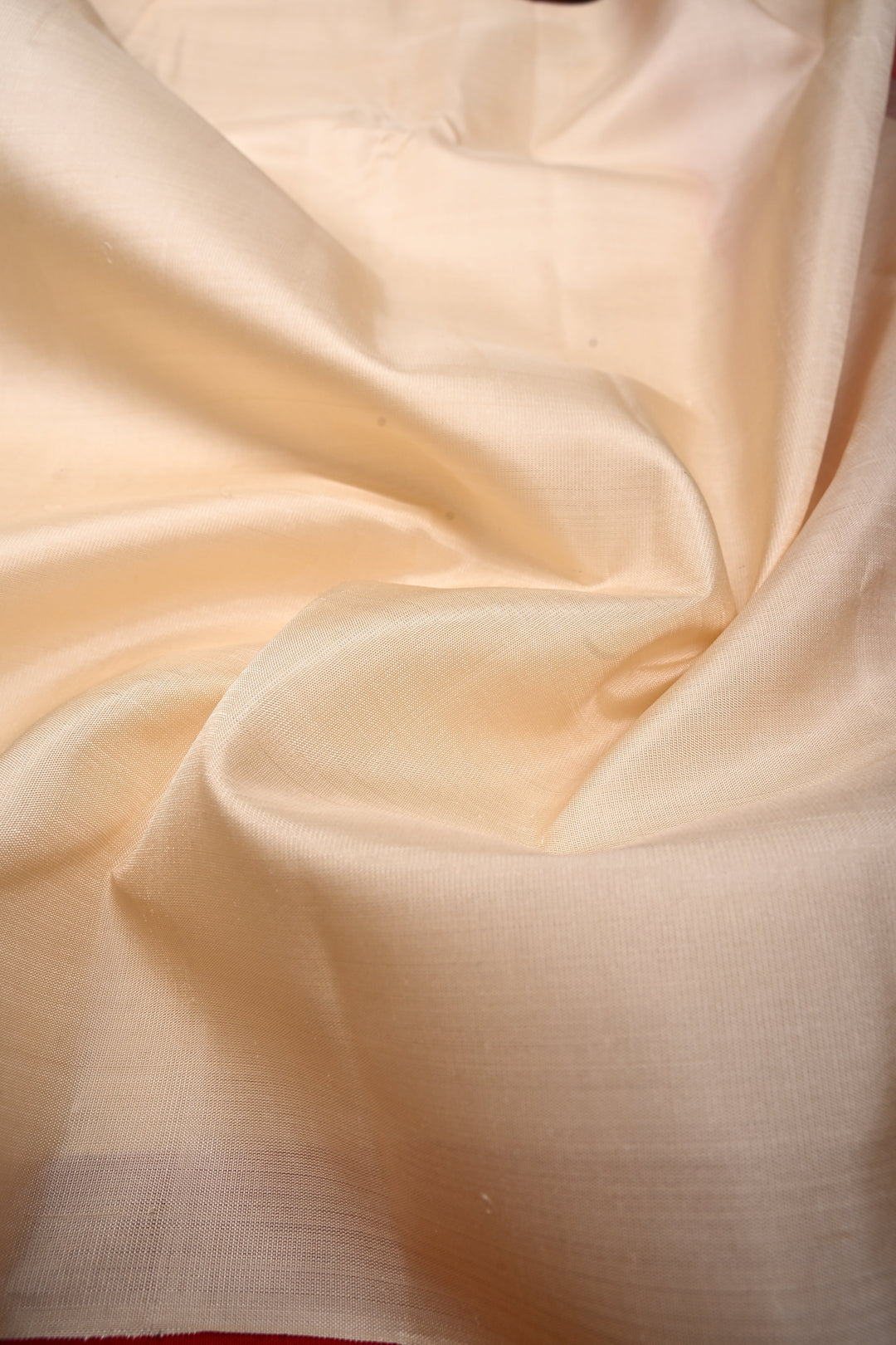 Ivory Kanjivaram Pure Silk Saree with Contrast Zari Border | SILK MARK CERTIFIED | SHOBITAM