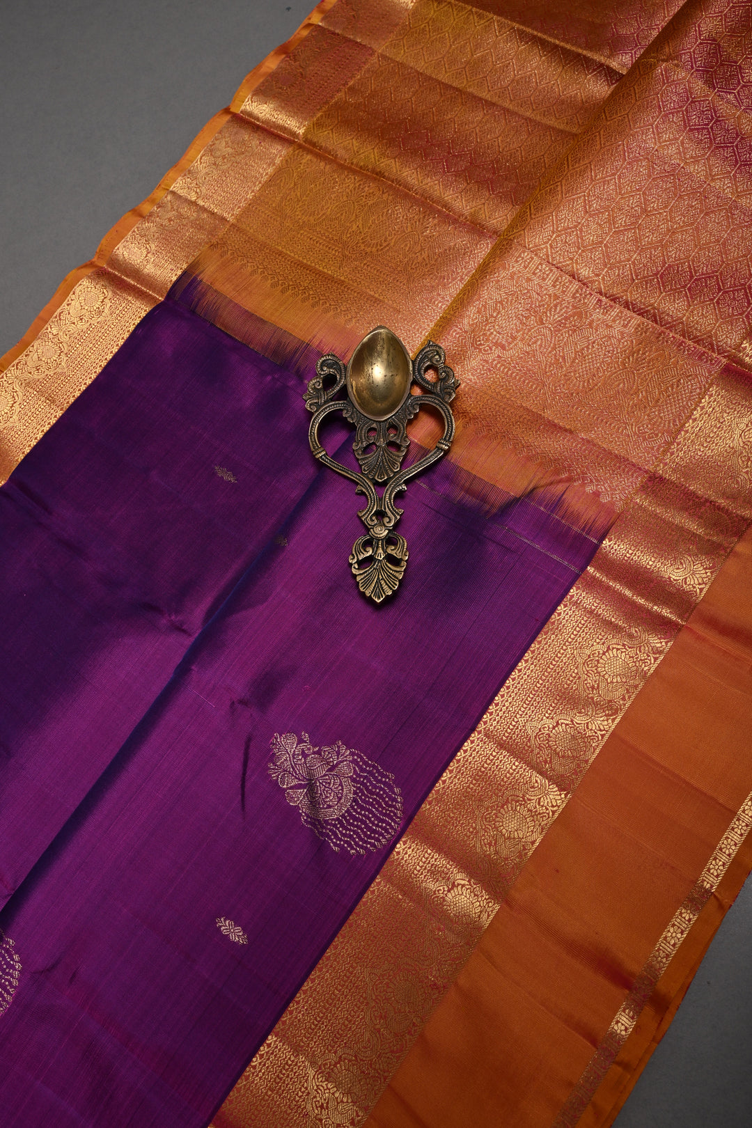 Vadamalli Dual Tone Kanjivaram Silk Saree with Zari Buttas and Contrast Zari Border | SILK MARK CERTIFIED | SHOBITAM