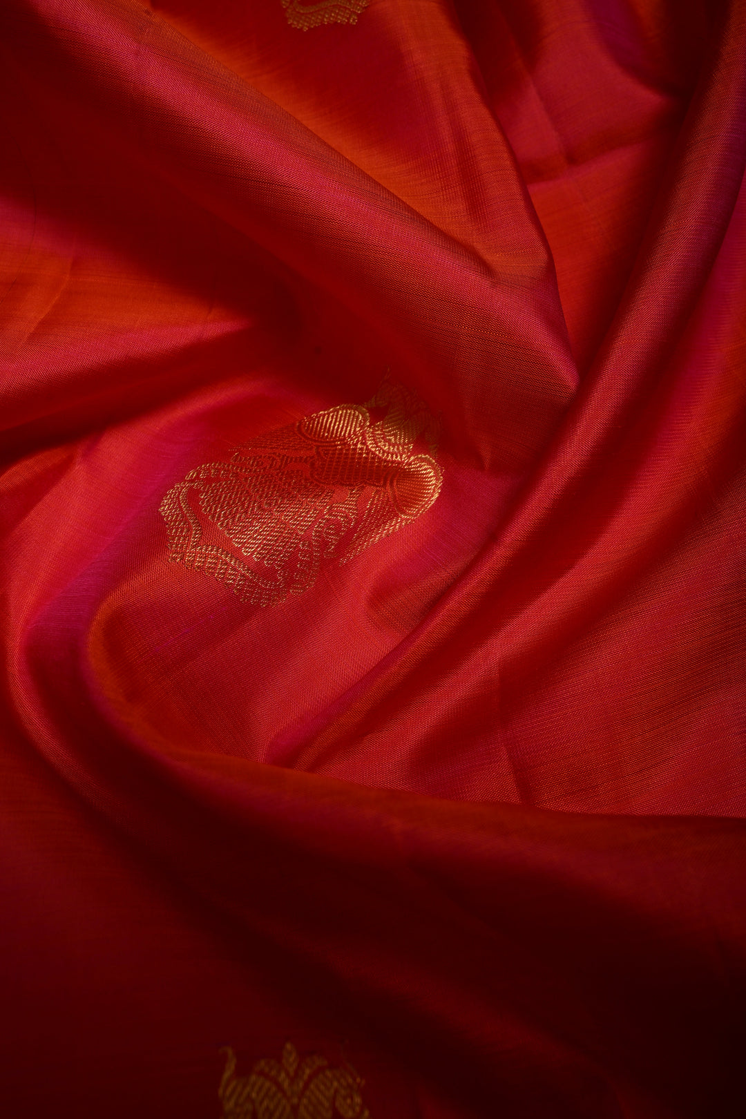 Pink-Orange Dual Tone Kanjivaram Silk Saree with Ganda Berunda Zari Buttas and Zari Border | SILK MARK CERTIFIED | SHOBITAM
