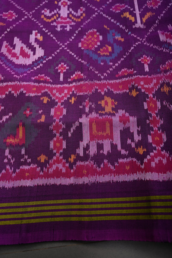 Purple Authentic Patan Patola Single Ikkat Handloom Silk Saree with Heritage borders | SILK MARK CERTIFIED