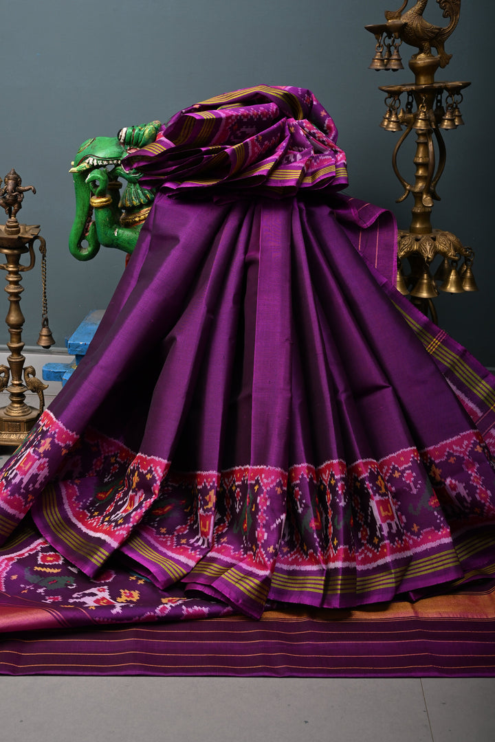 Purple Authentic Patan Patola Single Ikkat Handloom Silk Saree with Heritage borders | SILK MARK CERTIFIED