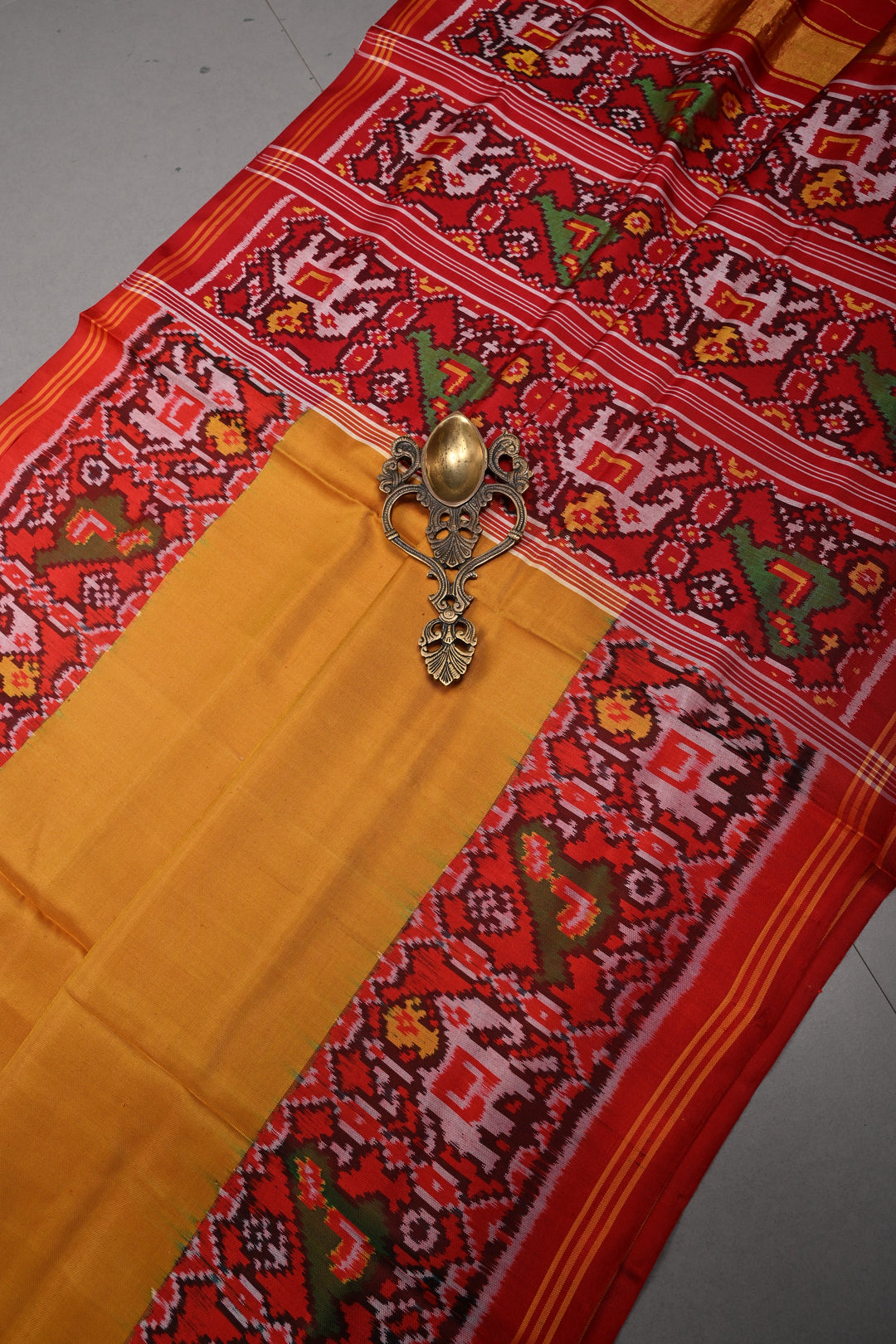 Methi Yellow Authnetic Patan Patola Singlke Ikkat Handwoven Pure Silk Saree with Heritage Borders| SILK MARK CERTIFIED | SHOBITAM