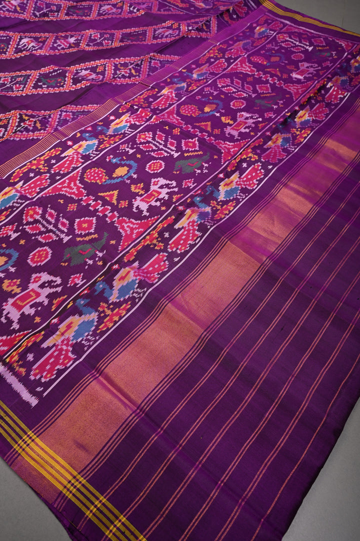 Authentic Patan Patola Single Ikkat Handwoven Saree in Purple Pure Silk with Aada pattern | SILK MARK CERTIFIED | SHOBITAM