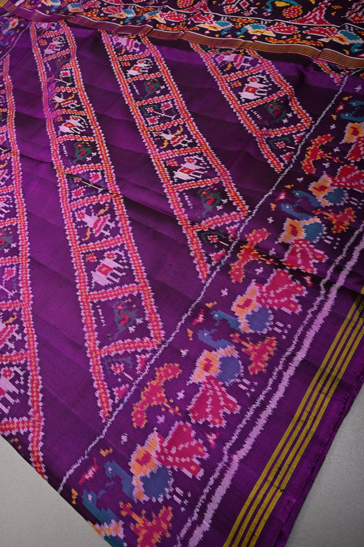 Authentic Patan Patola Single Ikkat Handwoven Saree in Purple Pure Silk with Aada pattern | SILK MARK CERTIFIED | SHOBITAM