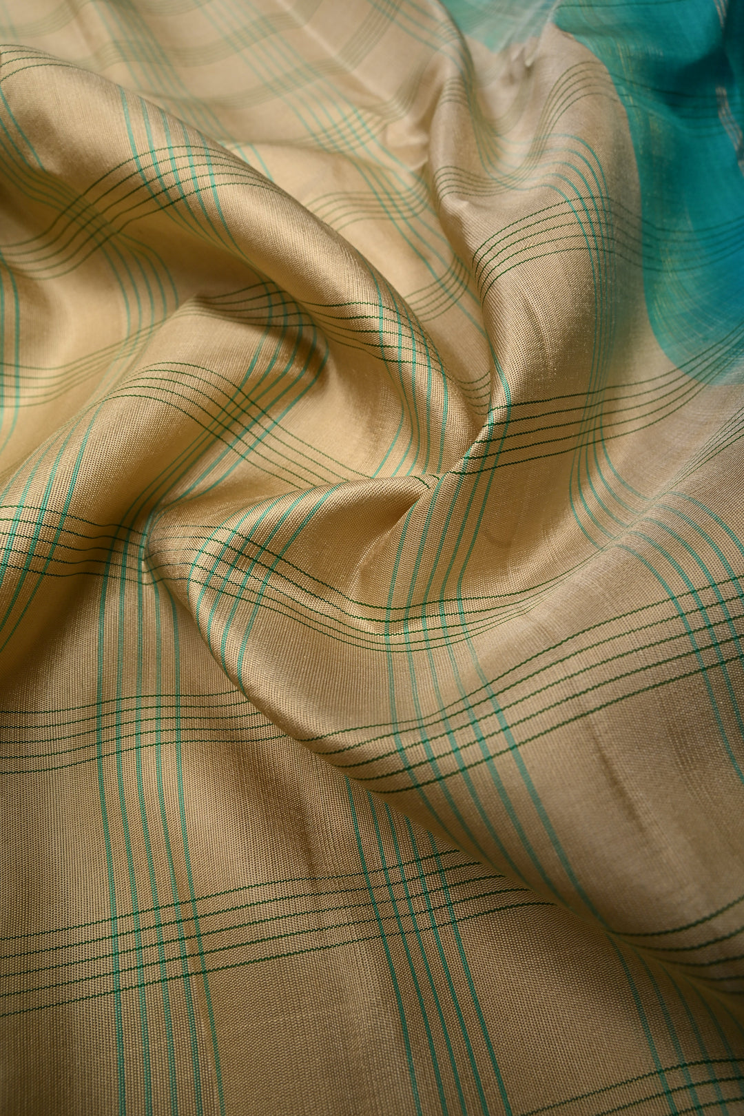 Beige Pure Gadwal Silk Saree with Checks Pattern and Ganga Jamuna Border | SILK MARK CERTIFIED