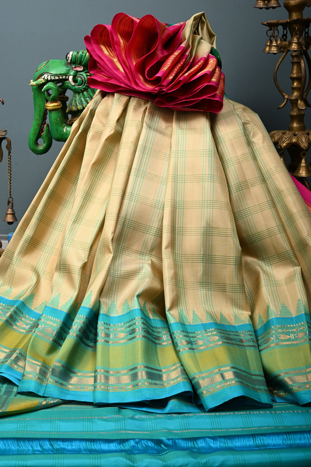 Beige Pure Gadwal Silk Saree with Checks Pattern and Ganga Jamuna Border | SILK MARK CERTIFIED