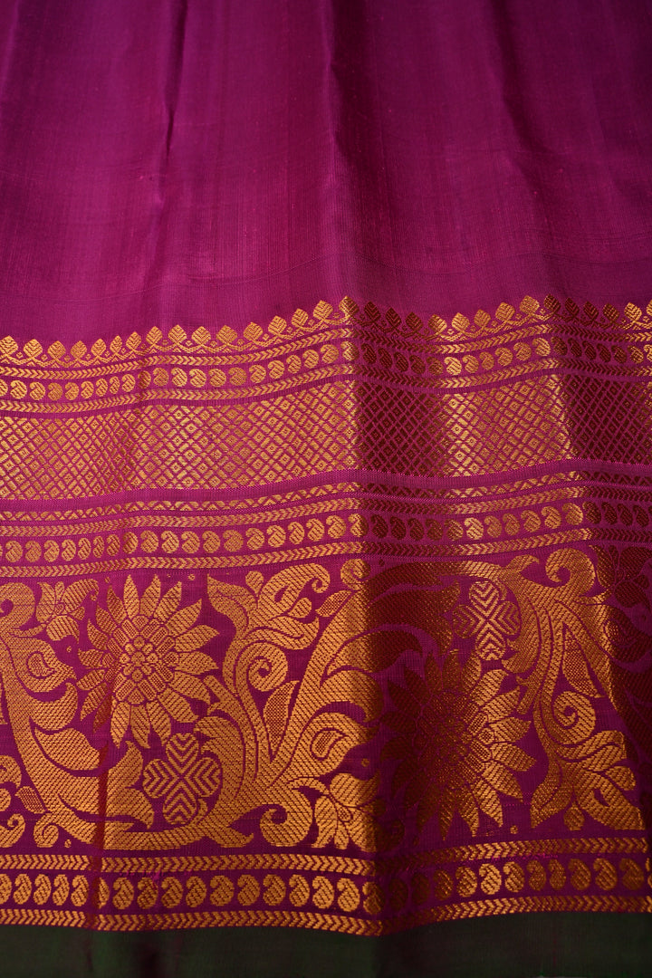 Chartreuse Pure Gadwal Silk Saree with Meenakari Buttas and Contrast Zari Border | SILK MARK CERTIFIED | SHOBITAM