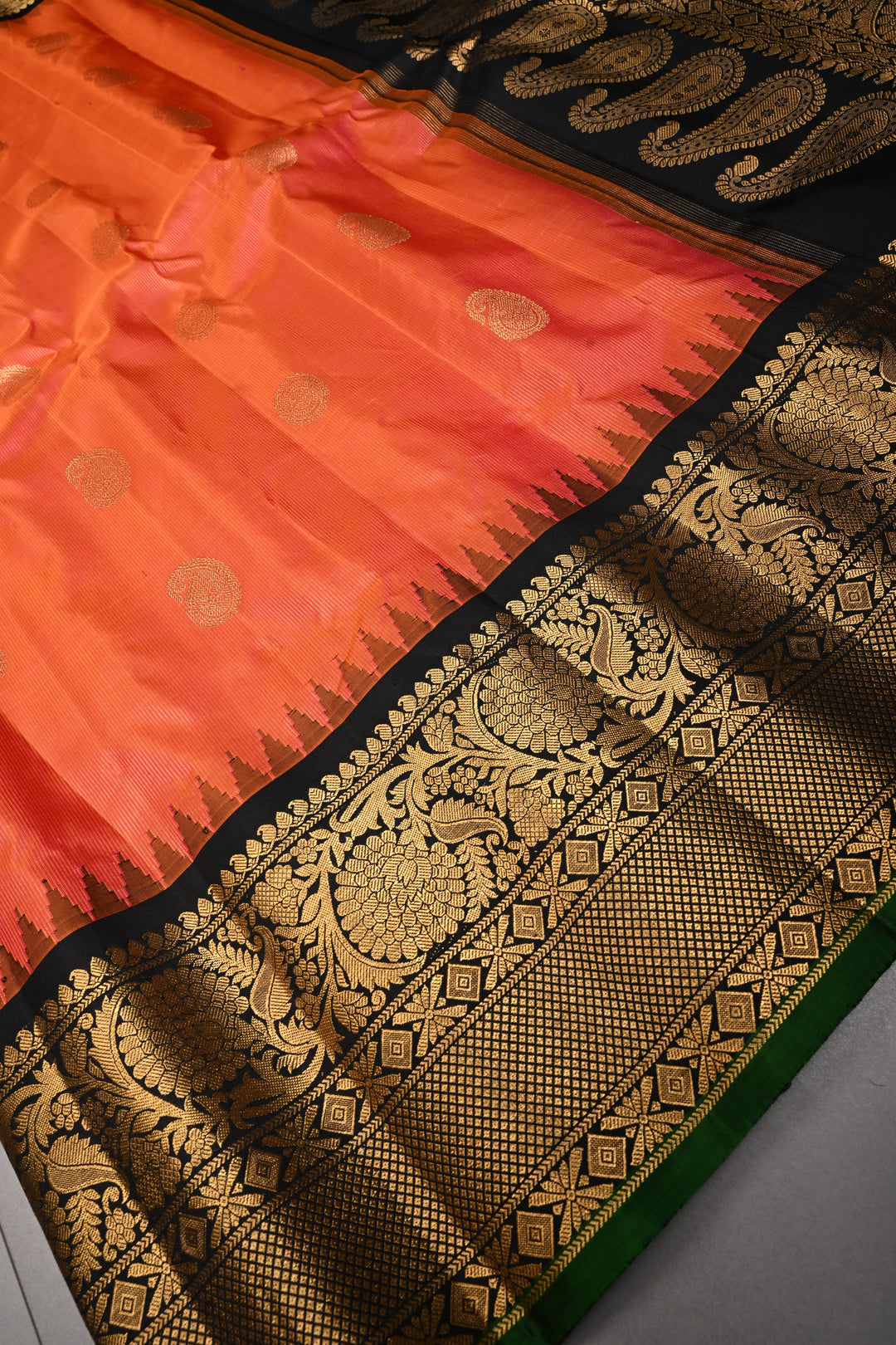 Kesari Dual Tone Vairaoosi Pin Zari Stripes Pure Gadwal Silk Saree with Zari Motifs and Contrast Zari Border | SILK MARK CERTIFIED