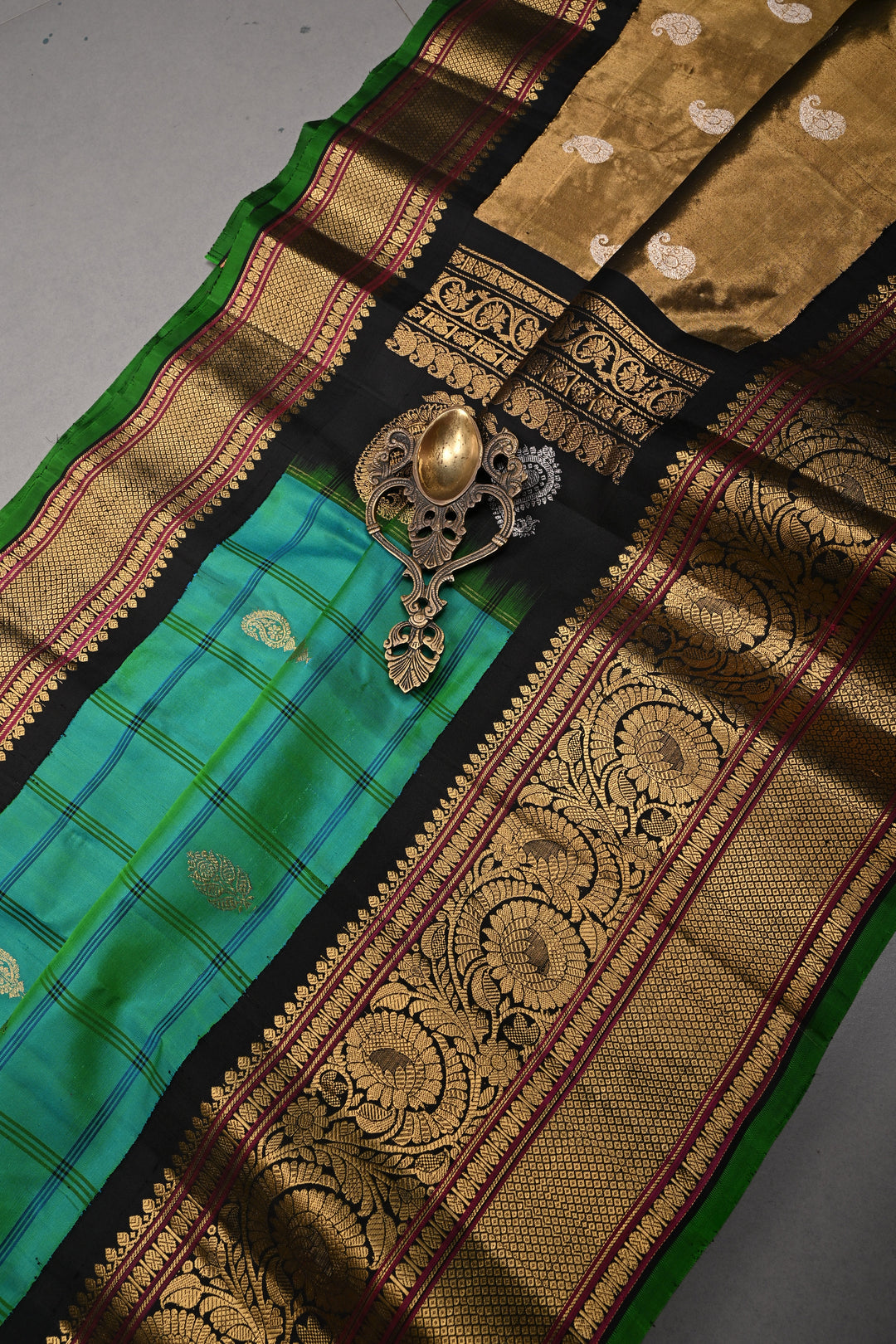 Teal Self Checks on Pure Gadwal Silk Handloom Saree with Zari Buttas and and Contrast Zari Border | SILK MARK CERTIFIED