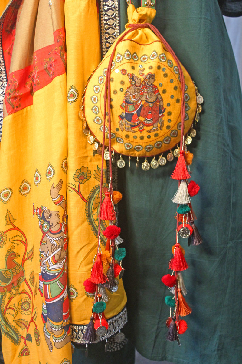Natya Radha Krishna Potli | SHOBITAM