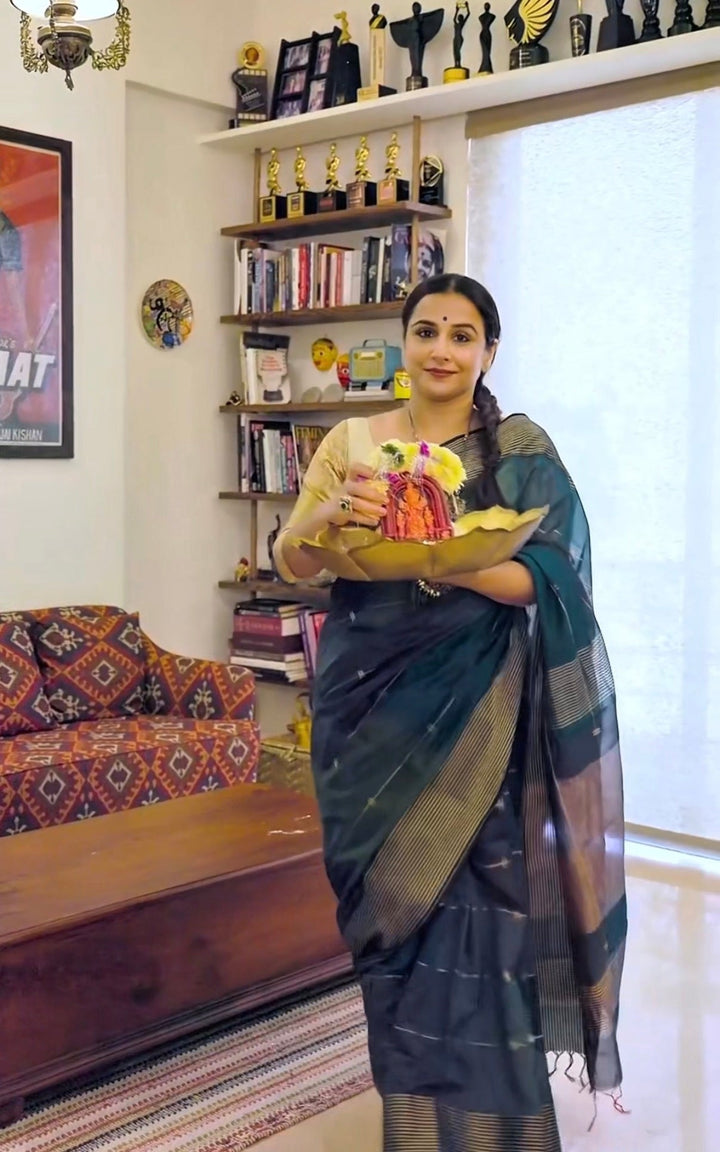 Peacock Green Ombre Handwoven Zari Stripes Maheshwari Silk Cotton Saree