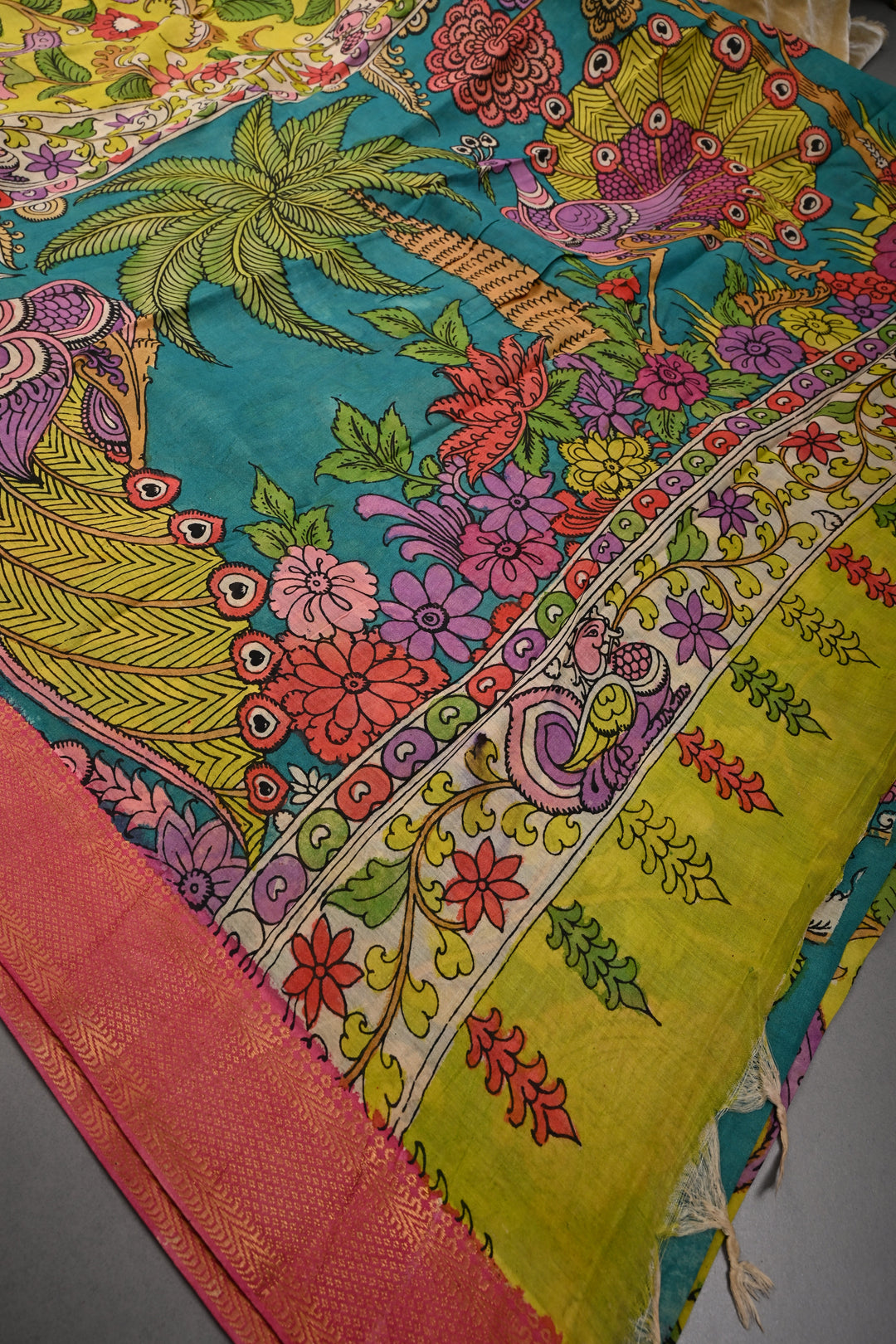 Floral Theme  : Authentic Pen Kalamkari on Pure Mangalagiri Silk Cotton Saree with Contrast Zari Border | SHOBITAM