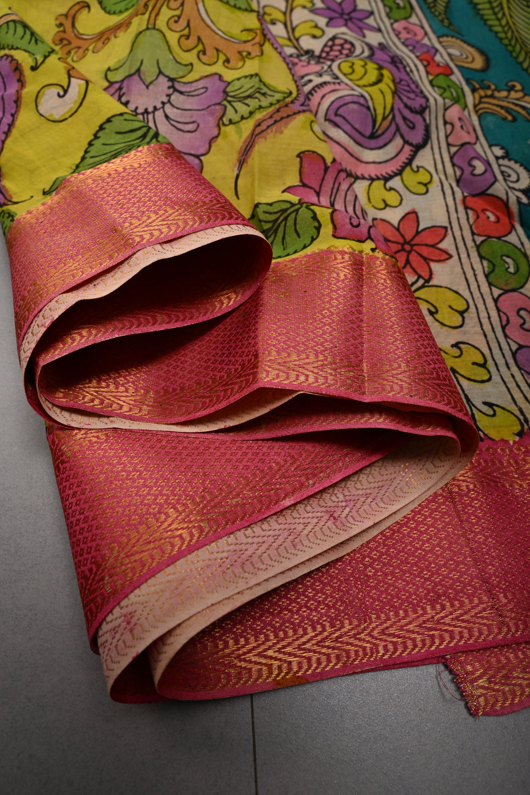 Floral Theme  : Authentic Pen Kalamkari on Pure Mangalagiri Silk Cotton Saree with Contrast Zari Border | SHOBITAM