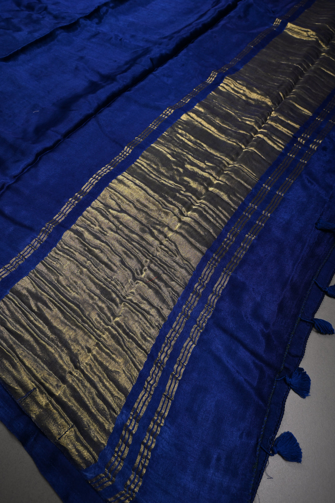 Ink Purple Borderless Modal Silk Saree with Lagda Patta Crushed Pallu | SHOBITAM