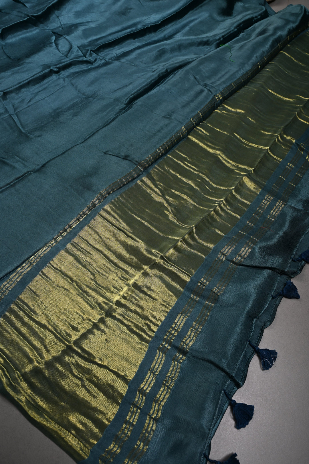 Peacock Blue Borderless Modal Silk Saree with Lagda Patta Crushed Pallu | SHOBITAM