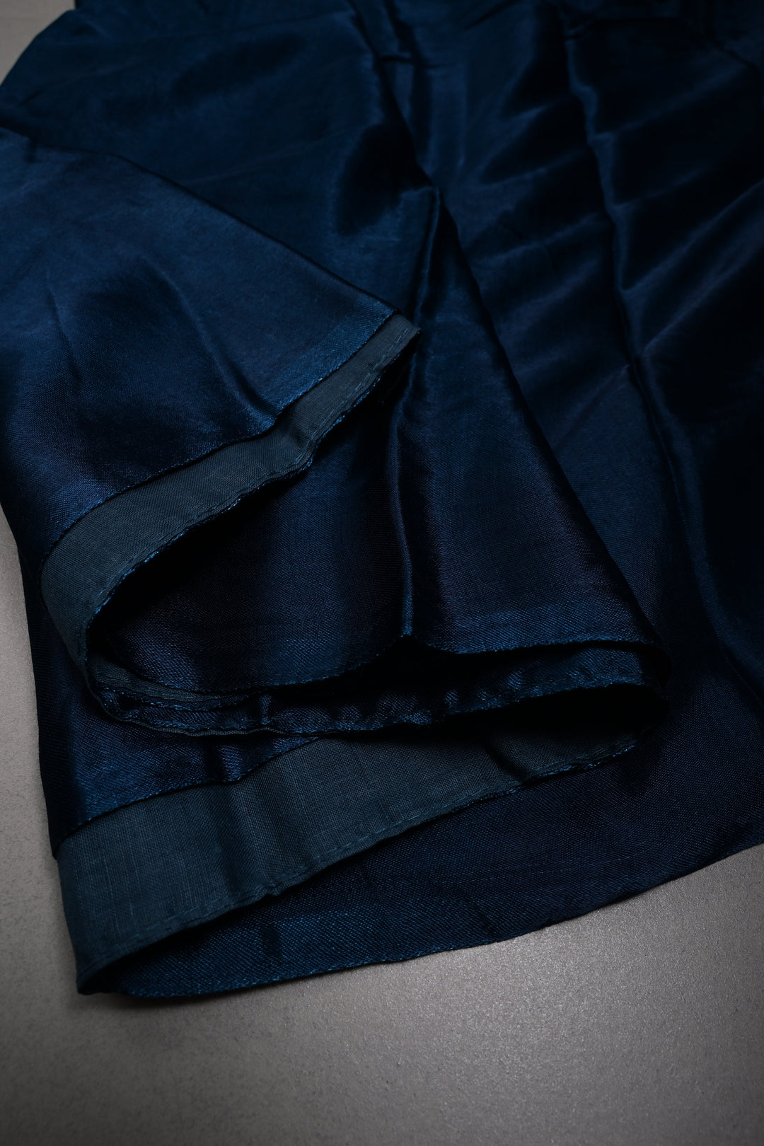 Dark Teal Borderless Modal Silk Saree with Lagda Patta Crushed Pallu | SHOBITAM