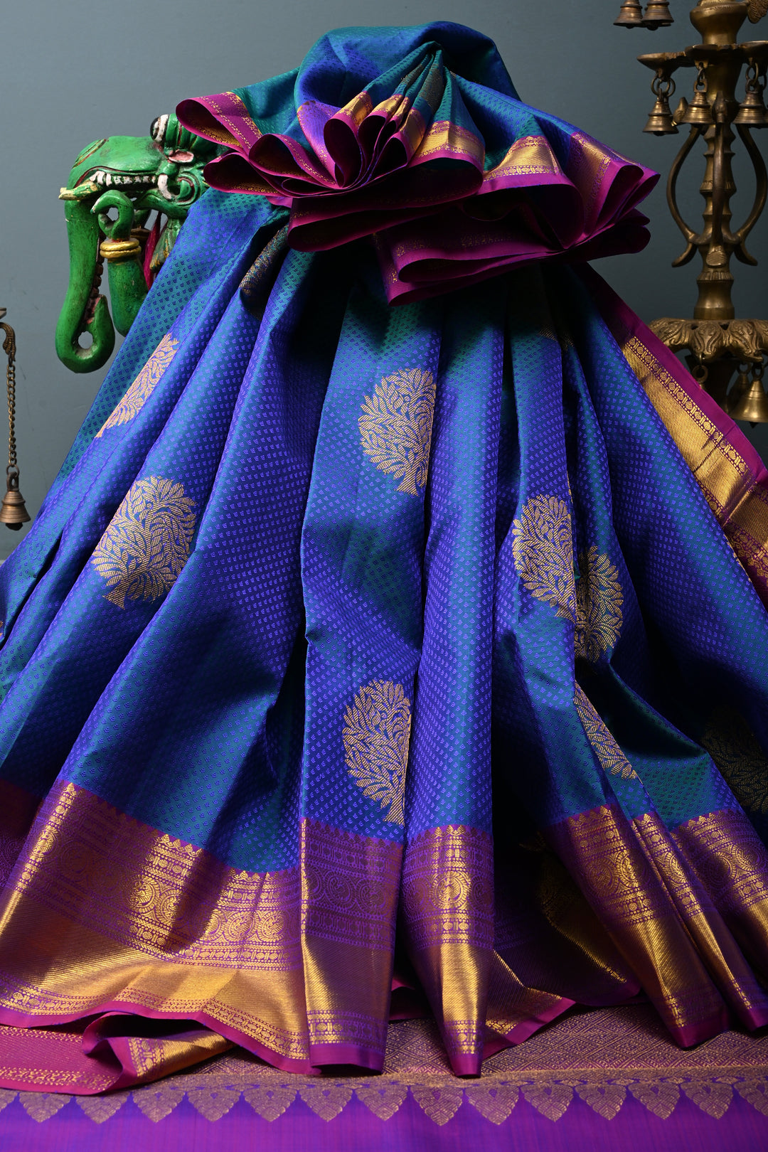 Blue-Green Dual Tone Brocade on Pure Kanjivaram Silk Handloom Saree with Zari Buttas and Contrast Zari Border | SILK MARK CERTIFIED | SHOBITAM