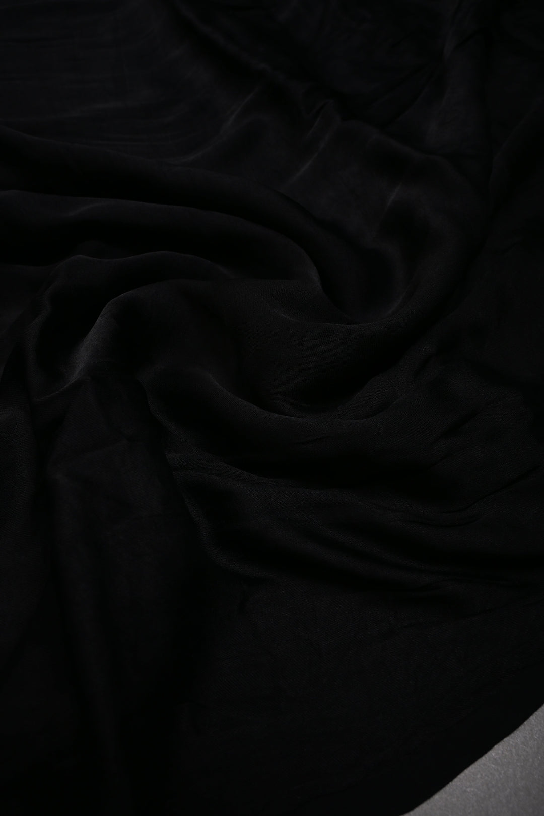 Black Borderless Modal Silk Saree with Lagda Patta Crushed Tissue Pallu | SHOBITAM
