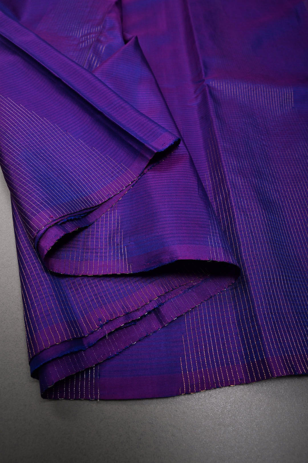 Blue-Purple Dual Tone Borderless Kanjivaram Soft Silk Saree with Vairaoosi Temple Design  | SILK MARK CERTIFIED | SHOBITAM