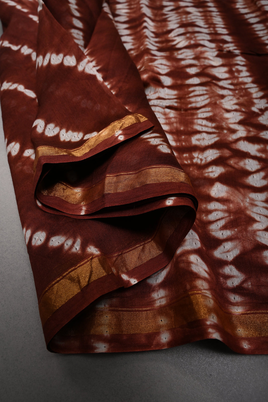 Maroon Shibori Bagru Handblock Chanderi Silk Cotton Saree | SHOBITAM