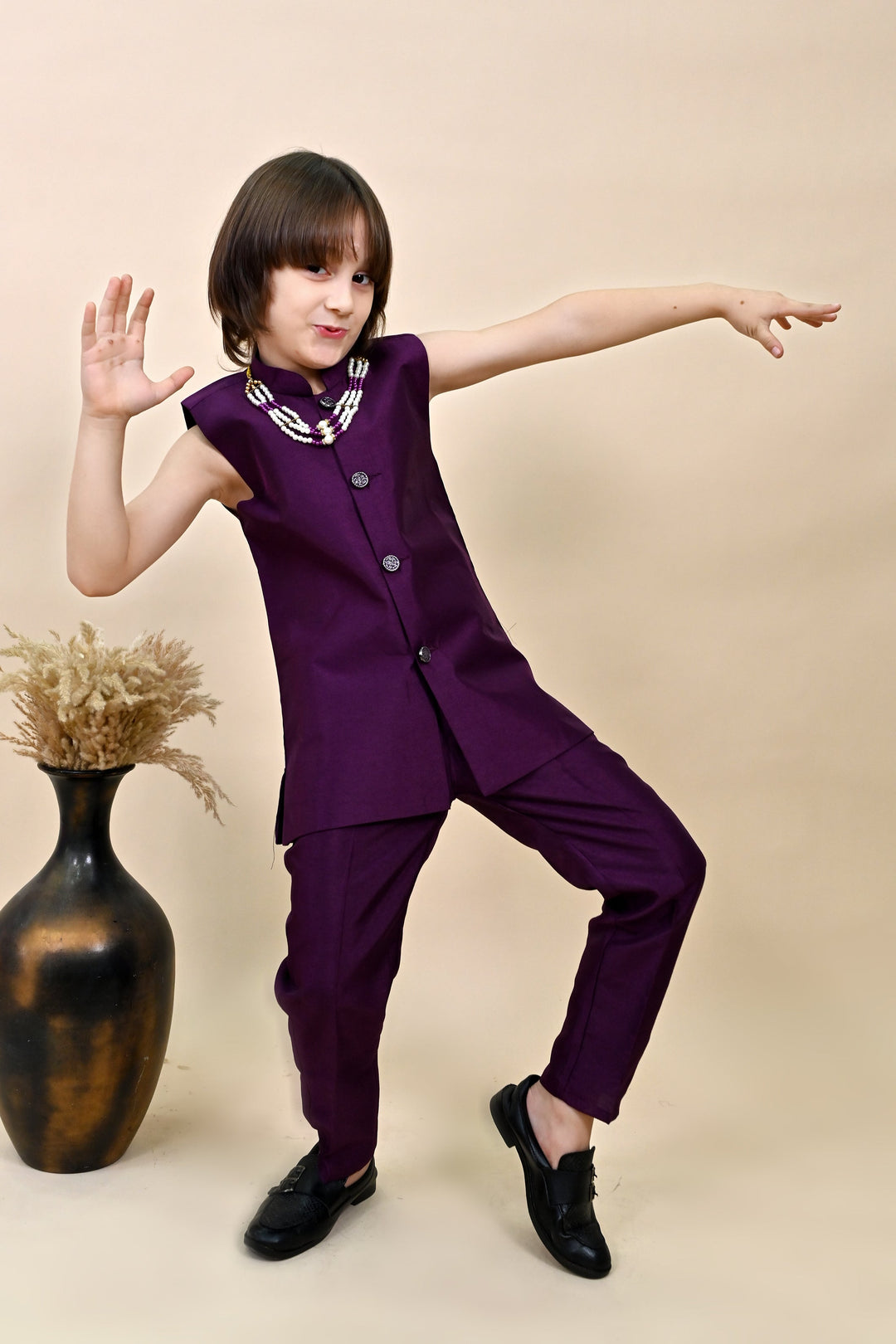 Boys Silk Blend Zigzag Jacquard Embroidered Sherwani Set - Wine  | SHOBITAM
