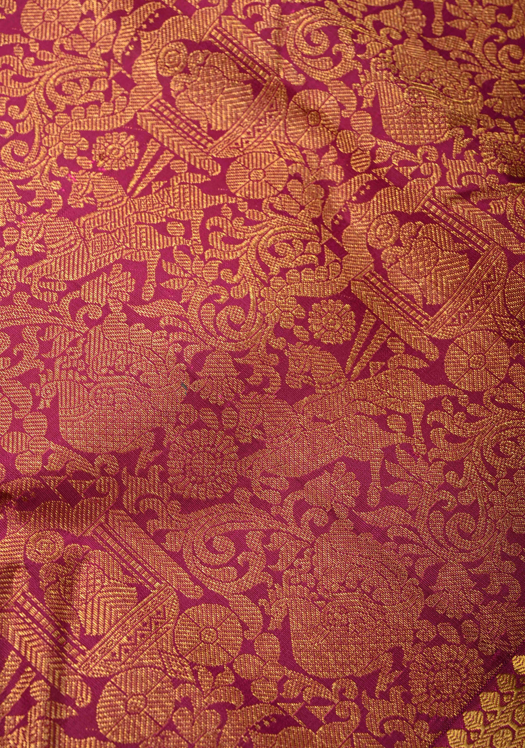 Majenta Kanjivaram Pure Silk Saree with Vanasingaram Brocade and Zari Border | SILK MARK CERTIFIED