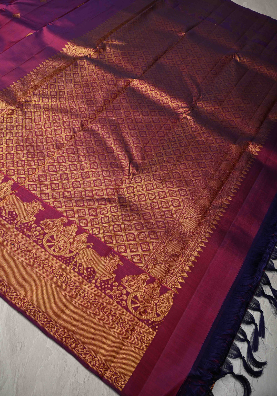 Purple Dual Tone Kanjivaram Silk Saree with Zari Buttas and Bullock Cart Procession Zari Border | SILK MARK CERTIFIED
