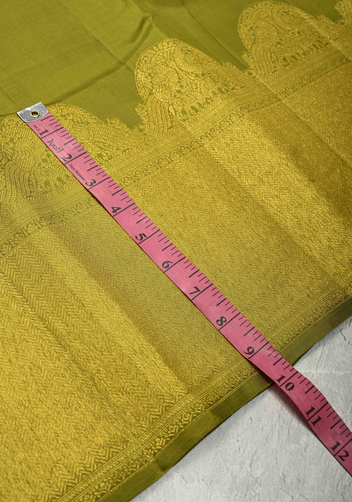 Mehendi Green Pure Kanjivaram Silk Saree with Zari Buttas and Vanasingaram  Zari Border | SILK MARK CERTIFIED