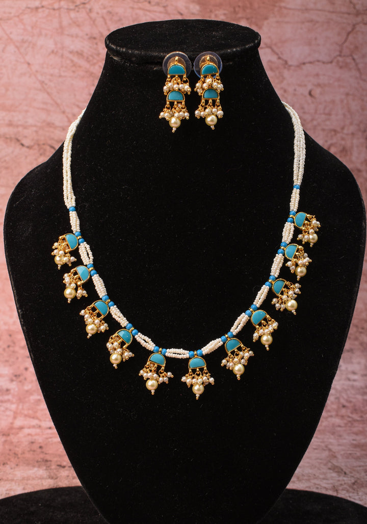 Feroza : Lightweight Ahmedabadi Jadau Necklace and earrings set with 11 dangling units