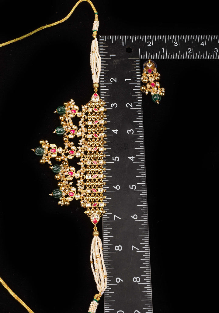 Antique Multistrand Gold Tone Flexible Floral design Simple Necklace Set with green dangling beads