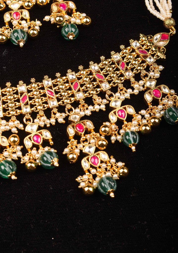 Antique Multistrand Gold Tone Flexible Floral design Simple Necklace Set with green dangling beads