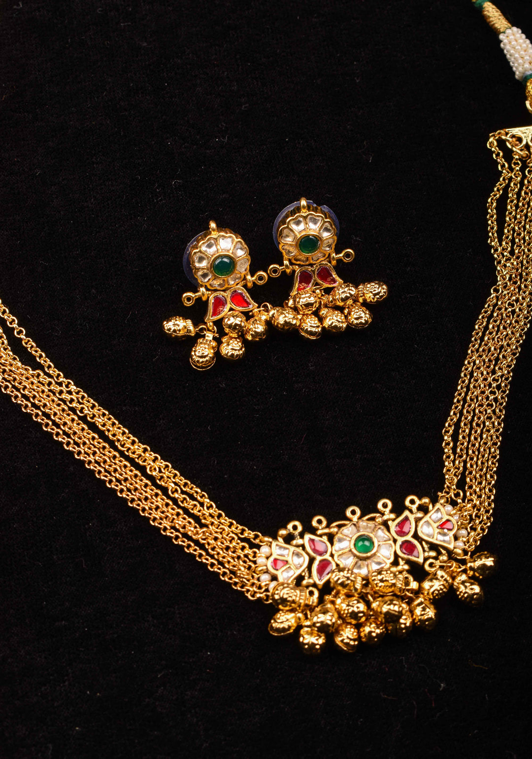 5-Strand Gold Chain Necklace Set with Floral Pendant and Pearls