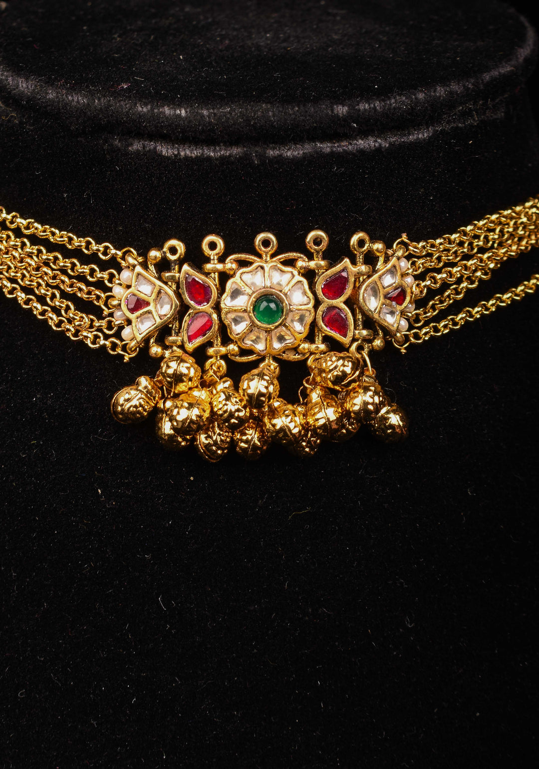 5-Strand Gold Chain Necklace Set with Floral Pendant and Pearls