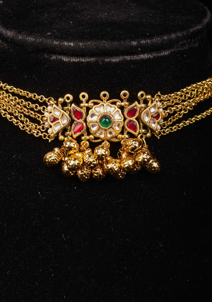 5-Strand Gold Chain Necklace Set with Floral Pendant and Pearls