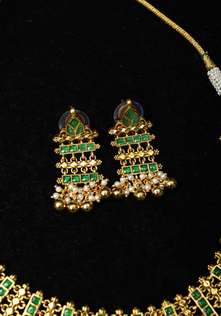 Ahmedabadi Jadau Linkig design Necklace Handmade Set with Green stone Embellishments and Beads Drops