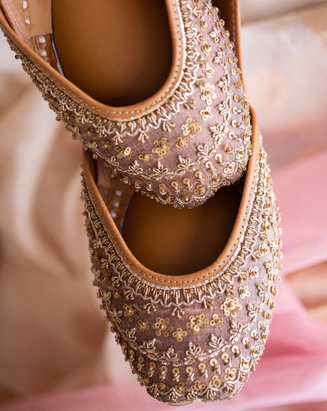 SEHER - Silk with Intricate Hand-Embroidery Jutti