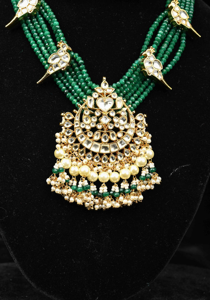 Gold-Plated Parrot Motif Necklace Set with Green Beads and Pearl Dangling Accents
