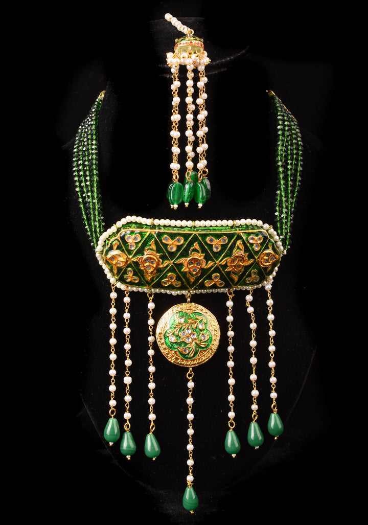 Green and Gold Lacquer Choker Set with Raindrop Design Danglings