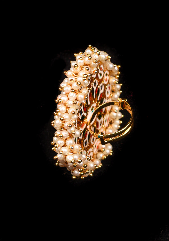 Oversized kundan and beads finger ring, adjustable