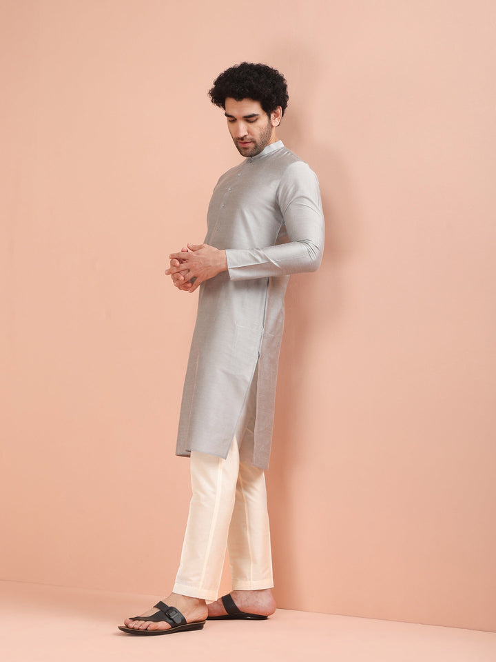 Men Grey Solid Kurta | SHOBITAM