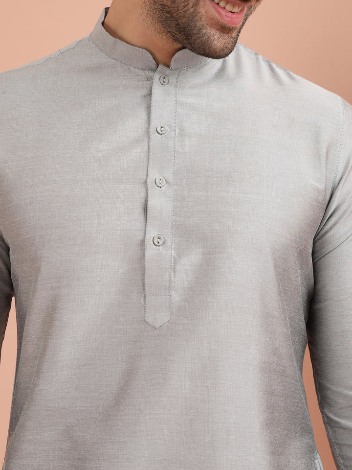 Men Grey Solid Kurta | SHOBITAM