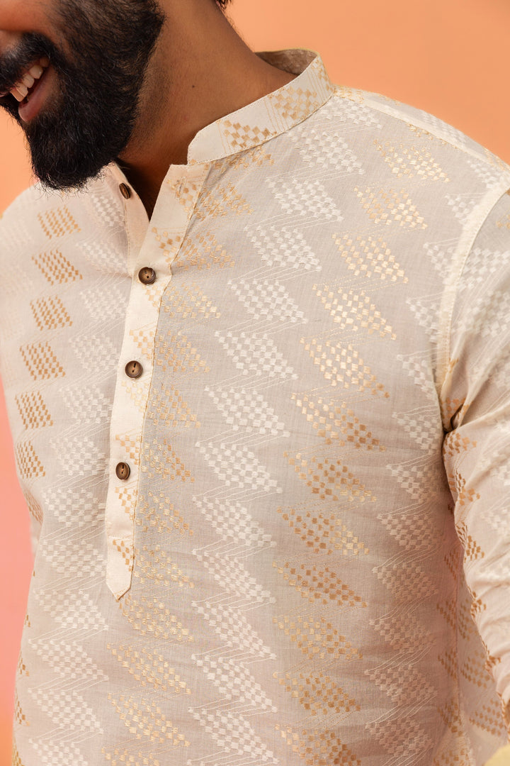 Cream Silk Blend Geometric Pattern Kurta Set | SHOBITAM