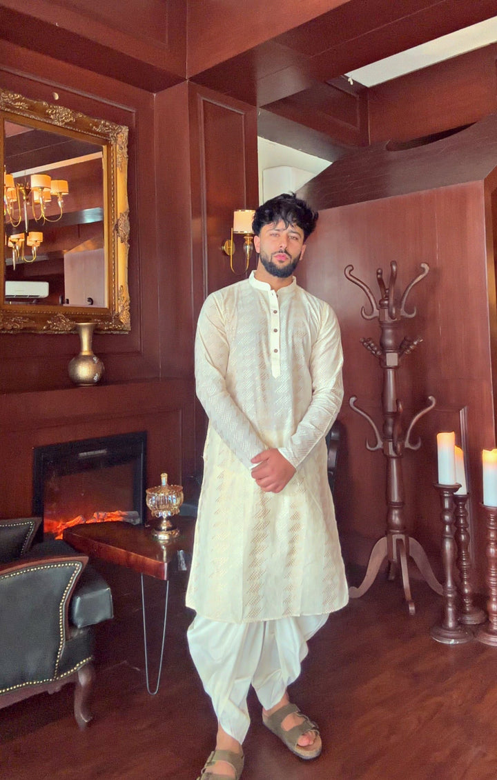 Cream Silk Blend Geometric Pattern Kurta Set | SHOBITAM