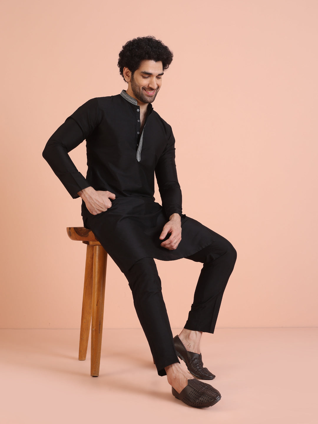 Black Silk Blend Kurta Set with Embroidered Collar Detailing and Matching Trousers |SHOBITAM