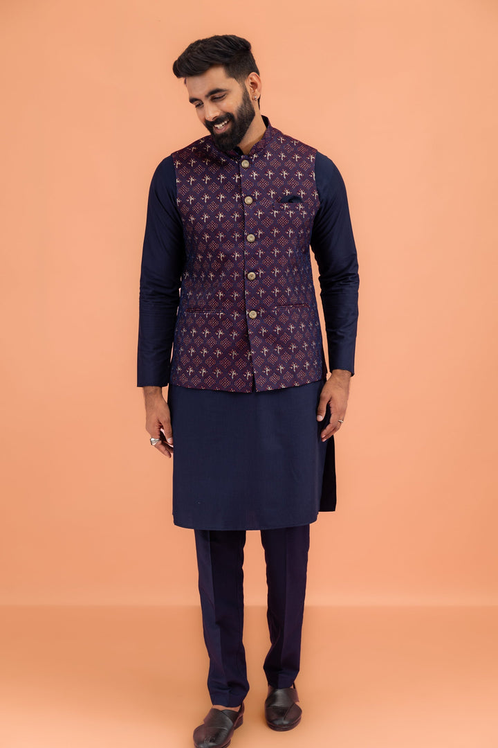 Men Maroon Textured Nehru Jacket | SHOBITAM
