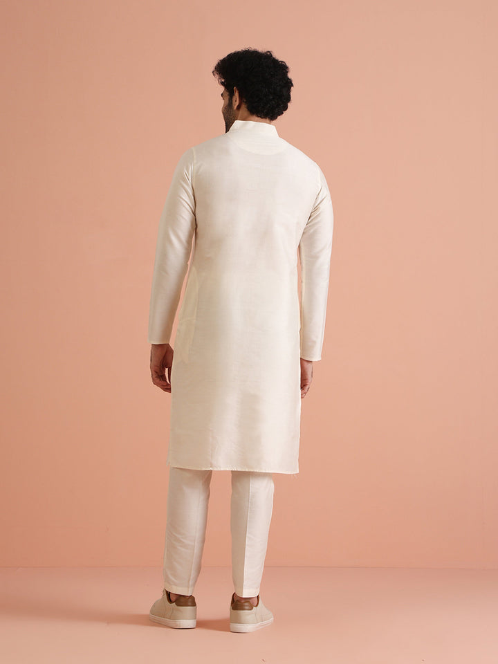 Men Off White Solid Silk Blend Kurta Set | SHOBITAM