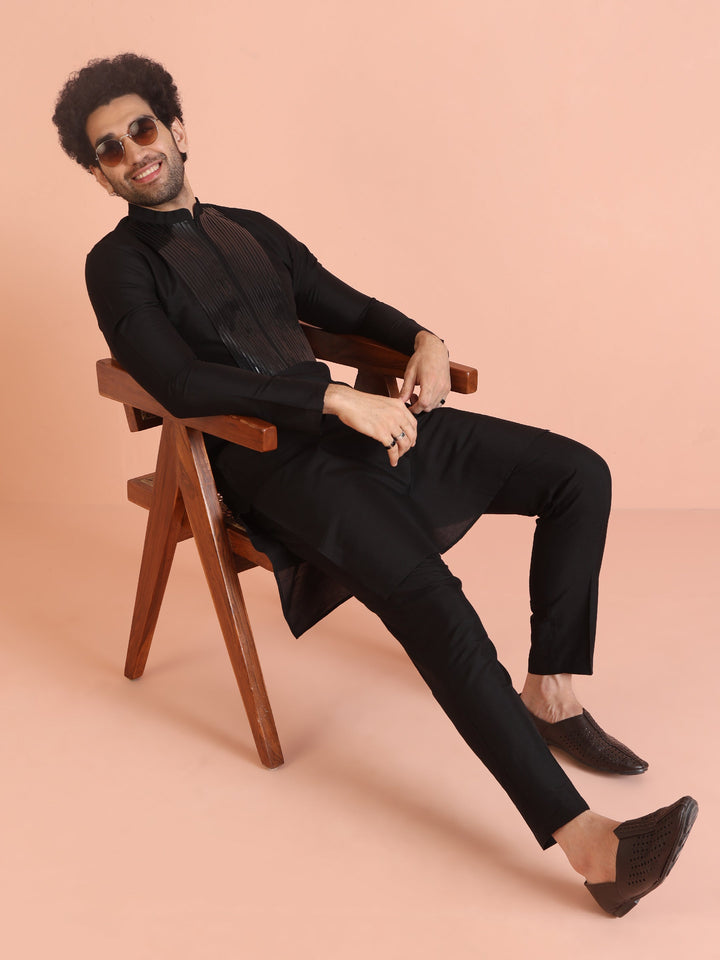Men Black Tape Work Embellished Kurta | SHOBITAM