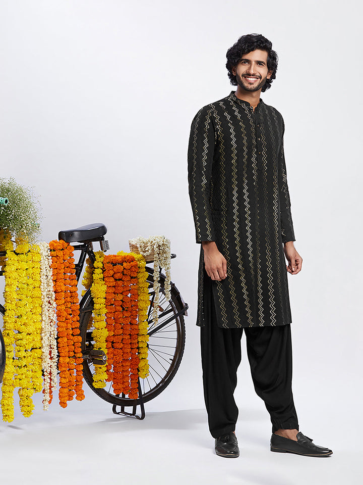 Black Cotton Metallic Printed Long Kurta | SHOBITAM